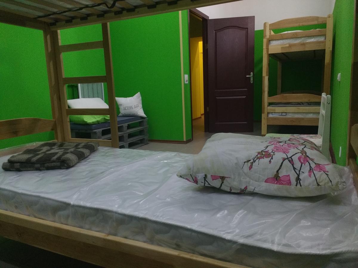 Yourhostel Дорогожичи Kiev Exteriör bild